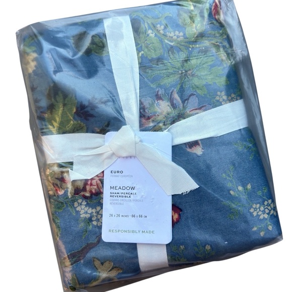 NWT POTTERY BARN EUROPEAN SQUARE MEADOW REVERSIBLE COTTON QUILTED FLORAL SHAM - Picture 6 of 8